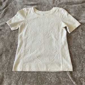 Ann Taylor Loft White Tshirt with 3-D/ Texture, Size XS, Like New